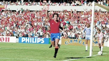 Butrague&ntilde;o, celebrando uno de sus goles a Dinamarca.
 