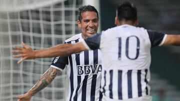 Dayro Moreno celebrando su gol con Talleres de C&oacute;rdoba en el amistoso de verano ante Belgrano.