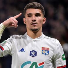 Aouar confirma que seguirá un año más en el Lyon
