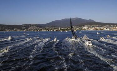 El 'Comanche' conquista la 75ª travesía Sídney-Hobart