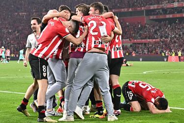 El Athletic ganó la Copa del Rey tras ganar en la tanda de penaltis al Mallorca. Cuarenta años después, los leones levantan su Copa número 24.
