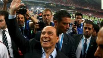 DÍAS DE VINO Y ROSAS. Silvio Berlusconi en sus mejores días como presidente del Milán.