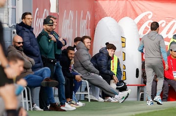 Carlos Bucero, Koke, Riquelme y Barrios presenciaron el derbi de filiales. 