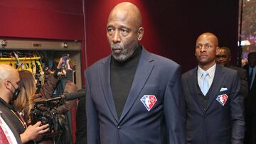 Lakers legend James Worthy criticizes his former team's approach to building, saying they focused too much on winning quickly.