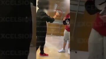 Joven de Prepa Tec en Santa Fe, amenaza con navaja a un compañero