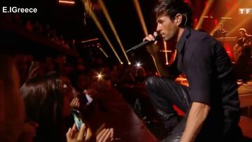 Nueva pifia de Enrique Iglesias con el 'playback' en Cannes