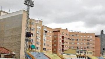 <b>VETUSTO. </b>El estadio de Los Arcos se engalanará esta noche para recibir al Atlético de Madrid.