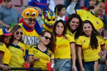 Chile y Colombia dieron buen fútbol en el Nacional de Santiago