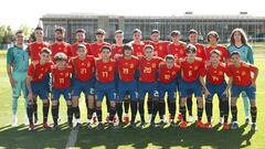 Los internacionales espa&ntilde;oles posaron en Las Rozas durante la preparaci&oacute;n previa para el Europeo.