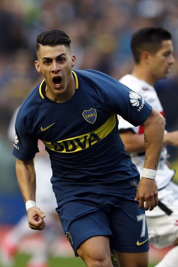 Buenos Aires 1 Octubre 2017
Super Liga 2017
Boca Juniors vs Chacarita Juniors por la 5ta fecha en el Estadio La Bombonera.
Gol y festejos de  Cristian Pavon de Boca Juniors
Foto Ortiz Gustavo 