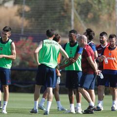 Saveljich e Iván López no se ejercitan por precaución