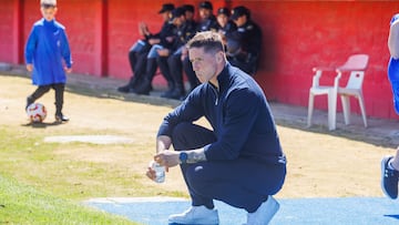 Fernando Torres, entrenador del filial, en el Algeciras-Atlético B.