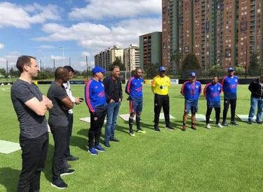 Carlos Queiroz, presente en la práctica de la Selección Sub 17