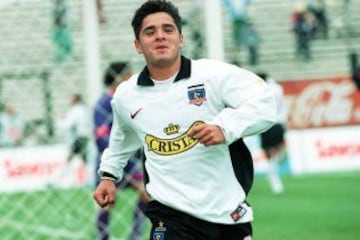 'Tito' jugó por Colo Colo y por Universidad Católica. En ambos equipos tuvo dos periodos y fue figura. 