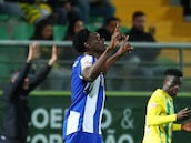 Samu desatasca a un Oporto que es más líder