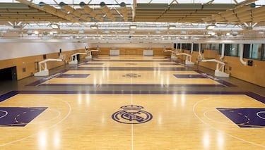 La sección de baloncesto está plenamente integrada en la Ciudad Real Madrid desde 2016 gracias al pabellón.