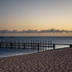 Pospone su luna de miel y acaba fulminado por un rayo cuando pone un pie en la playa: “Fue bastante aterrador”