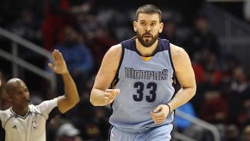 Marc Gasol celebra un triple ante Atlanta Hawks.