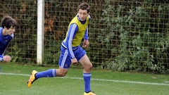 Oyarzabal signs three-year extension with La Real