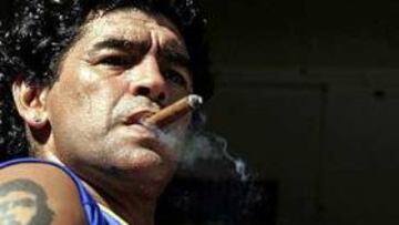 <b> "PELUSA" EXPERIMENTAL. </b> El "Showbol" se disputa en un campo de 42 metros de largo por 22 de ancho rodeado por vallas que impiden la salida del balón.