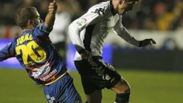 Mata decidió un derbi muy discreto en el tramo final