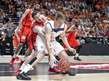 Guillem Vives y Doncic.