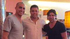 David Trezeguet público esta foto junto al Matador y Ronaldo.