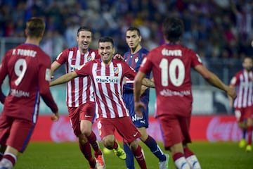 Correa celebra su gol en el Eibar-Atlético (2015)