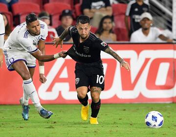 Jugó en Boca Juniors de 2012 a 2014.