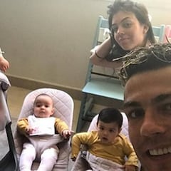 Cristiano se despierta rodeado de sus cuatro soles a pocos días de la Final de Champions