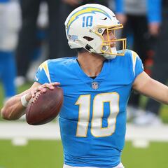 NFL Fantasy Picks: Herbert should electrify against Chiefs