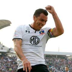 Vidal, Valdivia, Valdés...: la lista de invitados a la despedida de Esteban Paredes