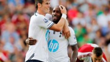 Bale celebra su gol ante el Swindon
