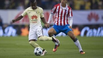 Así se vivió dentro del campo la gran batalla que sostuvieron Águilas y Chivas en el Estaduio Azteca este sábado por la noche.