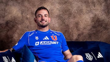 A Octavio Rivero le recordaron el día que dijo “no jugaría en la U” y así reaccionó: tenso momento en el CDA