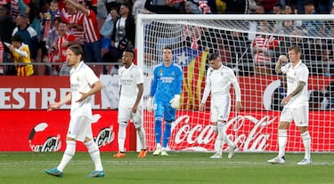 3-1. Luka Modric, Eder Militao, Andriy Lunin, Valverde y Toni Kroos tras anotar el tercer tanto Taty Castellanos.