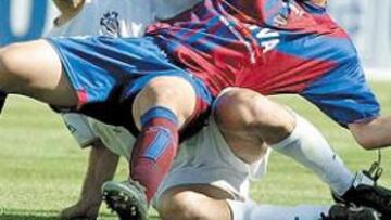 <b>PRETENDIDO.</b> Sergio García, en una partido con el Levante. El delantero tiene todas las bazas para ser el segundo fi chaje del Real Zaragoza.