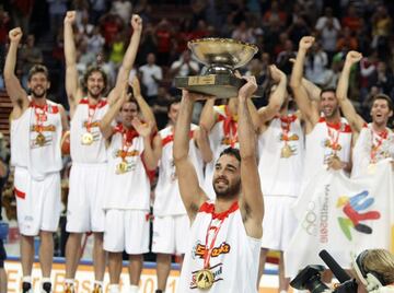 En Polonia, la selección española de baloncesto se enfrentaría en la final a la selección de Serbia. El combinado de Scariolo consiguió alzarse con el oro tras vencer de una forma abultada en la final. 