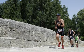 El Tri Cross Navaluenga refrescó el inicio del verano