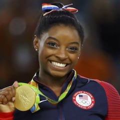 Simone Biles deja sin respuesta a una hater