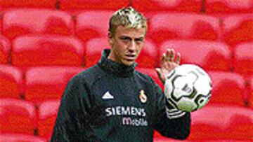 <B>¿EL SUSTITUTO?</b> Guti, posible relevo de Raúl, ayer en Old Trafford.