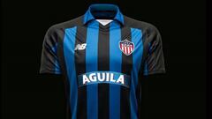 Junior sorprende con azul y negro en su nueva camiseta