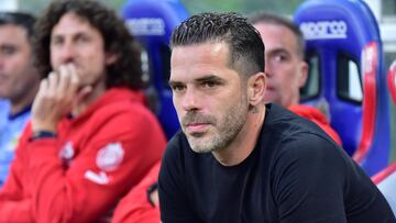 Fernando Gago durante un partido de Chivas en el Estadio Akron.