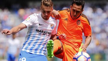 Málaga sorprende al Valencia de Orellana que se estanca