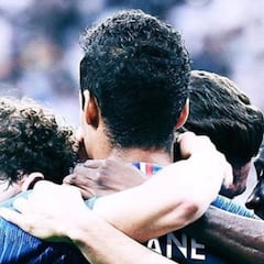 Benzema y Lopetegui felicitan a los campeones del mundo