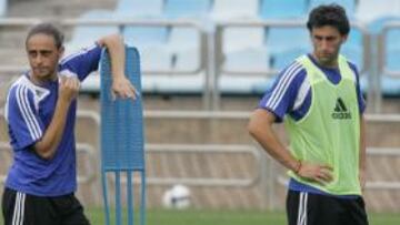 <b>MILITO</b> El delantero argentino no jugará este sábado con el Real Zaragoza e incluso podría dejar el conjunto aragonés para jugar en Primera con el Valencia.