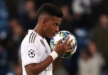 Soccer Football - Champions League - Group A - Real Madrid v Galatasaray - Santiago Bernabeu, Madrid, Spain - November 6, 2019 Real Madrid's Rodrygo celebrates scoring their sixth goal to complete his hat-trick REUTERS/Sergio Perez