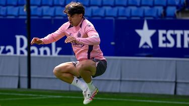 17 movimientos en una ventana condicionada por el límite salarial