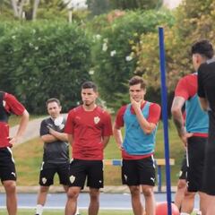 Peybernes, Jonathan, Aguza, Vada y Callejón, al margen del grupo