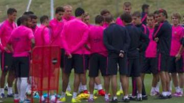 La plantilla del Barcelona durante un entrenamiento.